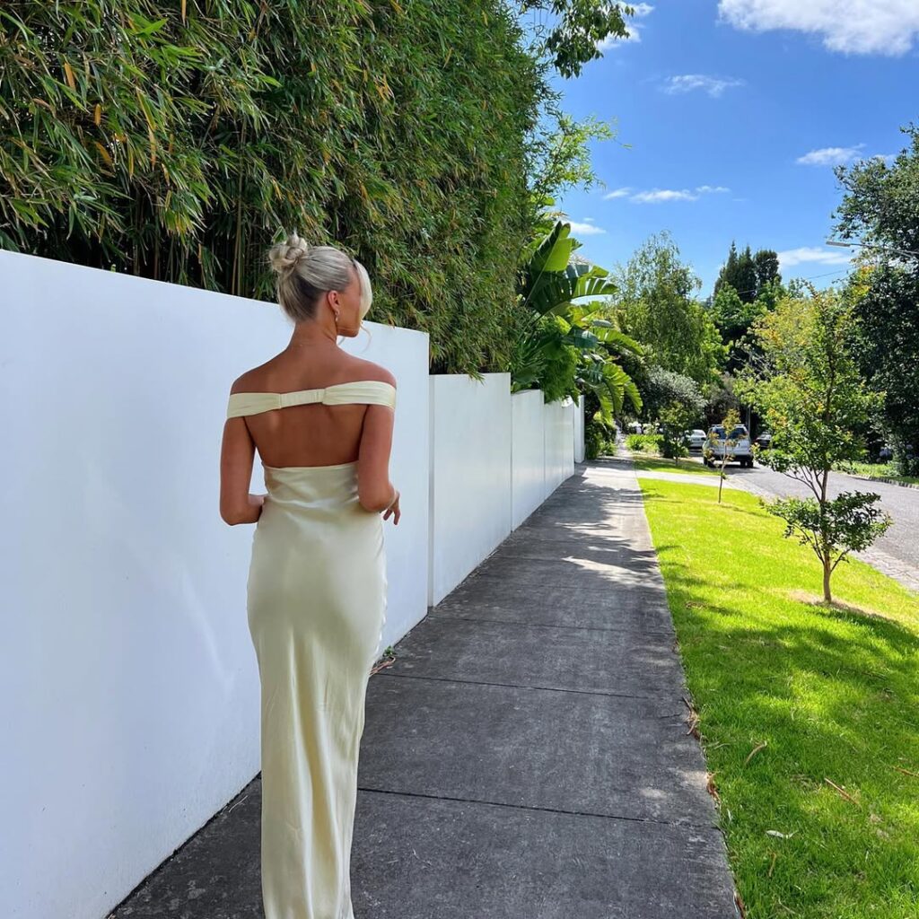 Emory | Satin-Maxikleid mit offenem Rücken