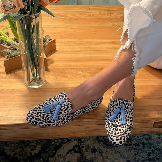 Luipaardprint Loafers met Blauwe Kwast