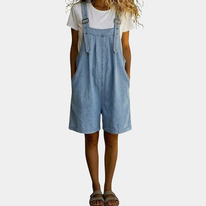 Isabel - Korte denim jumpsuit met een zacht katoenachtig gevoel en een vintage wassing in lichtblauw