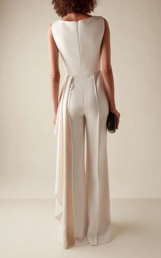 Weißer Jumpsuit aus fließendem Cady