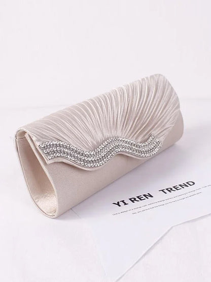 Falten-Diamond-Clutch