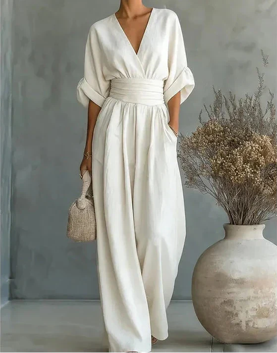 Daniella | Elegante jumpsuit met V-hals en wijde pijpen